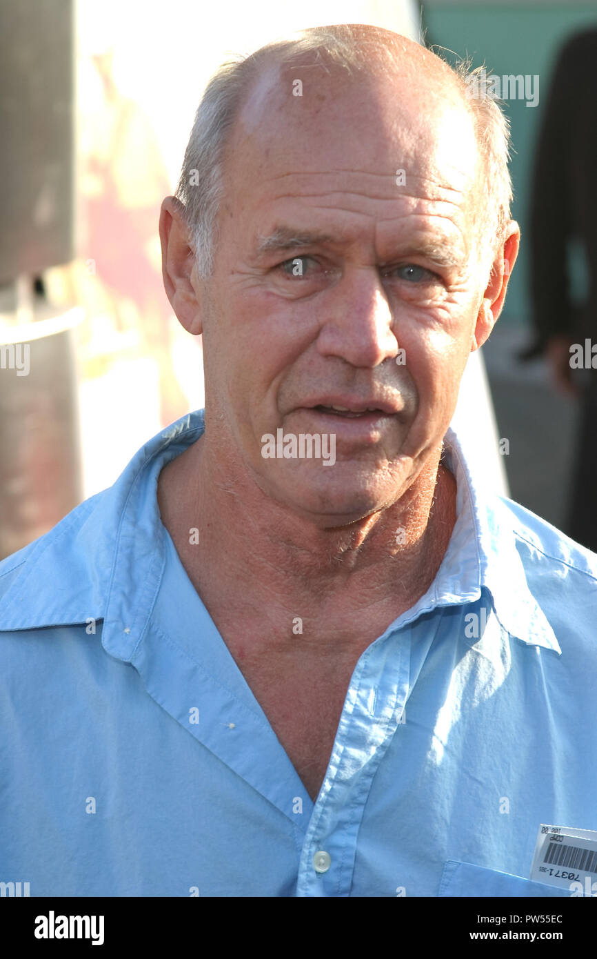 Geoffrey Lewis  06/16/05 2005 LOS ANGELES FILM FESTIVAL 'DOWN IN THE VALLEY' @ Cinerama Dome Theater, Arclight Cinemas, Hollywood Photo by Izumi Hasegawa/HNW / PictureLux  File Reference # 33683 322HNWPLX Stock Photo