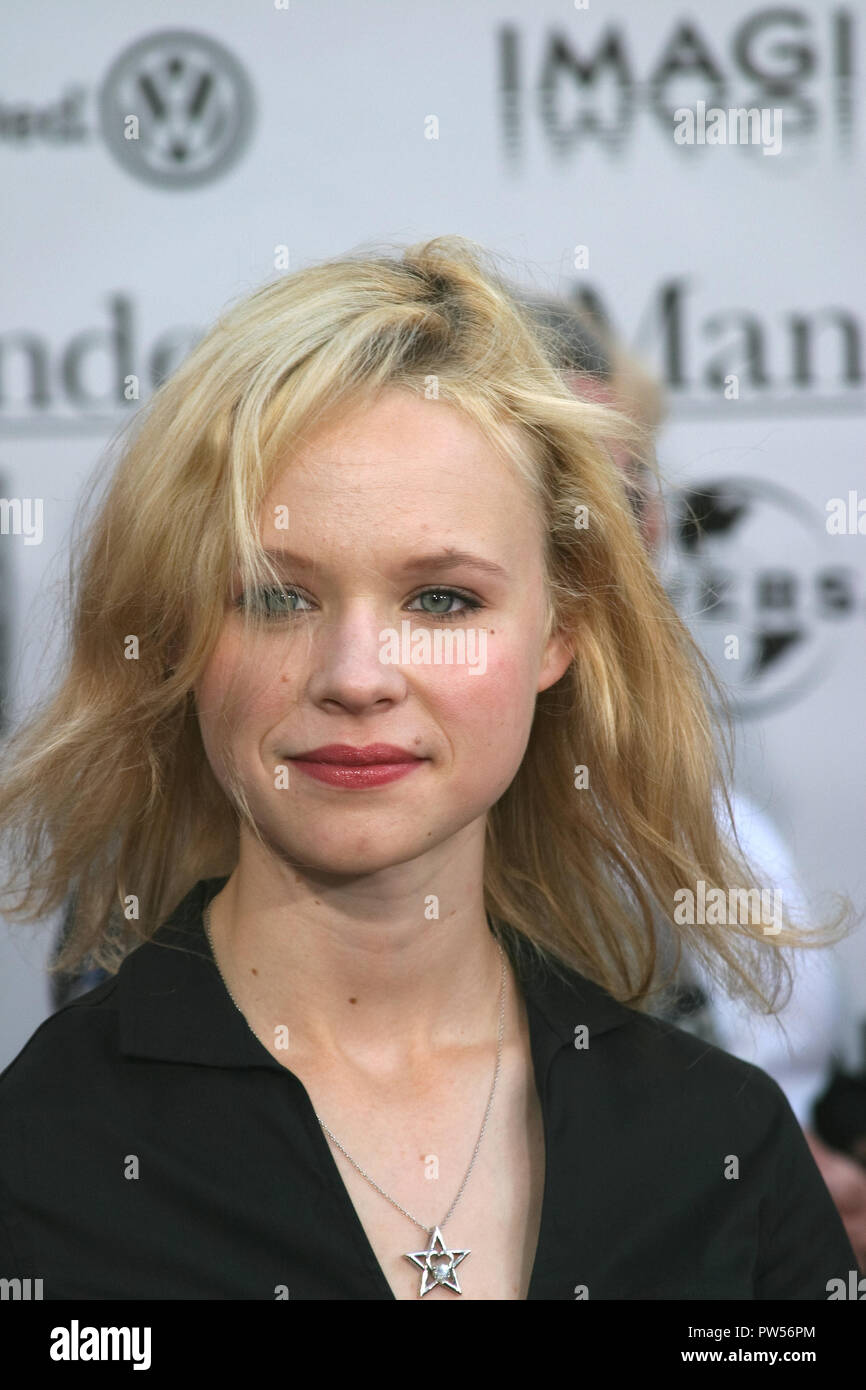 Thora Birch 05/23/05 CINDERELLA MAN @ Universal Amphitheatre, Universal ...