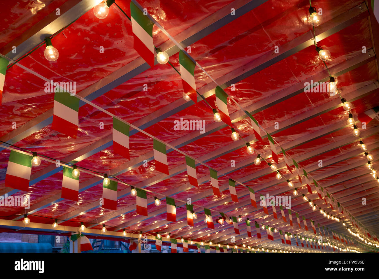 Italian flag lights hires stock photography and images Alamy