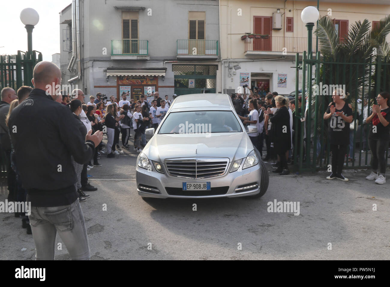Mianoa district Naples 12 October. in a sad climate but with a lot of participation the funeral of Raffaele Perineali took place, a young boy stabbed for futile reasons last Saturday in the Miano district. 12th Oct, 2018. Credit: Fabio Sasso/ZUMA Wire/Alamy Live News Stock Photo