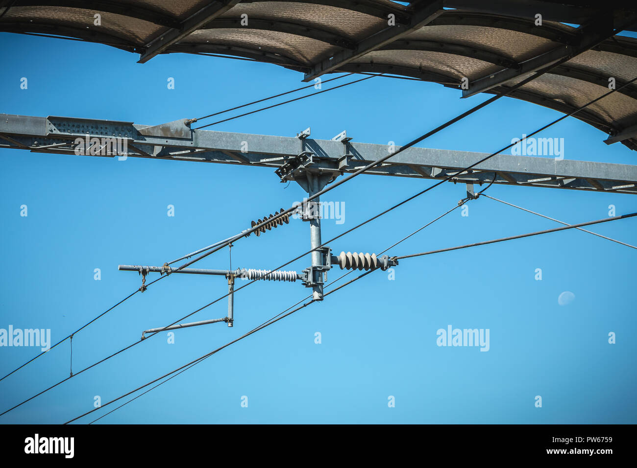 Catenary pantograph hi-res stock photography and images - Alamy