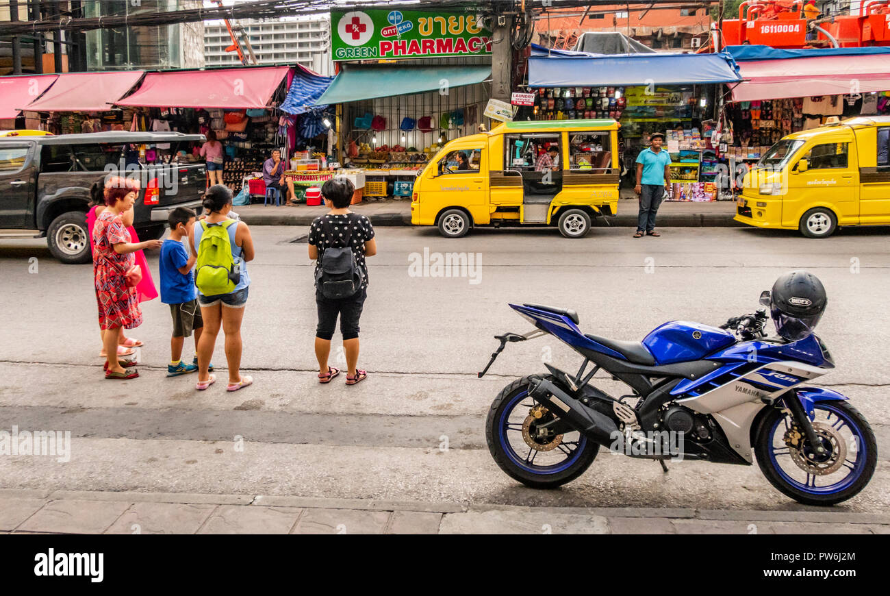 Tuc tuc thailand hi-res stock photography and images - Alamy