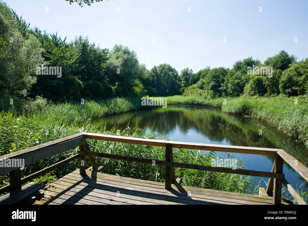 Wien, Wohnhausanlage Am Wienerberg, Teich Stock Photo Alamy