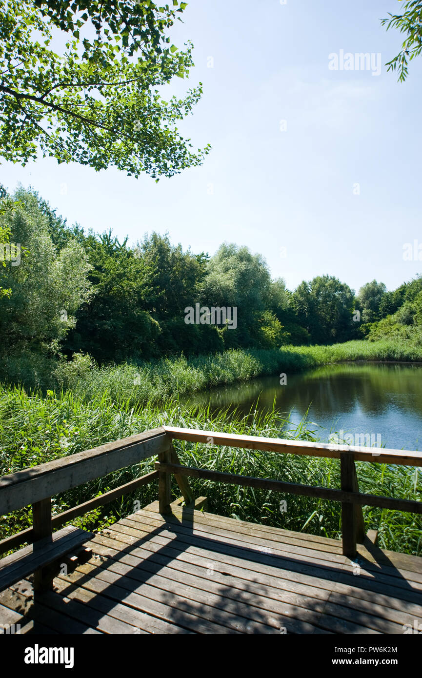 Wien, Wohnhausanlage Am Wienerberg, Teich Stock Photo Alamy