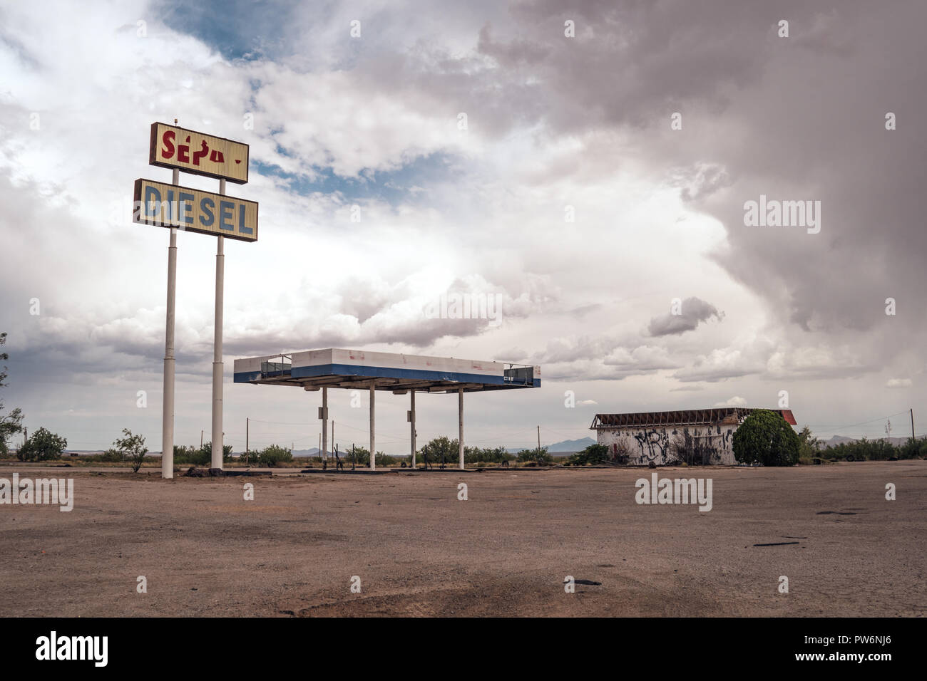 LORDSBURG, NEW MEXICO JUNE 30 2018 Abandoned gas station in the