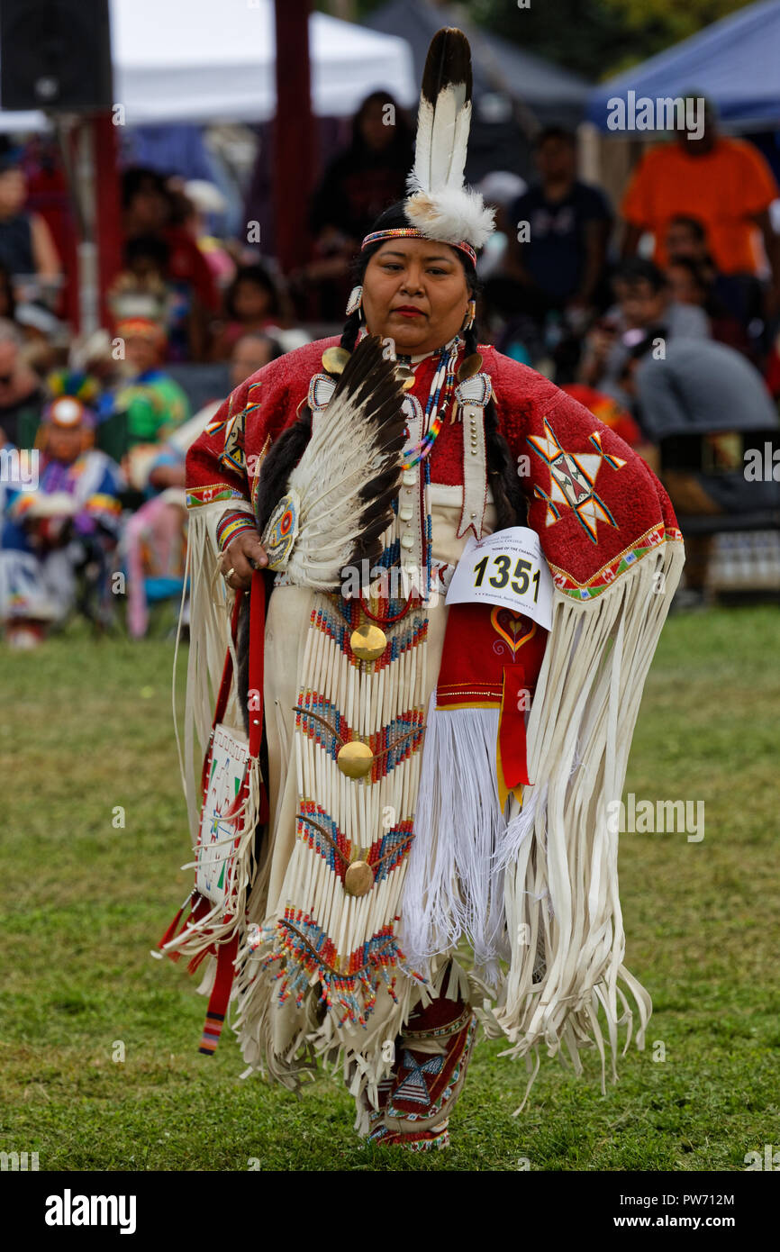 BISMARK, NORTH DAKOTA, September 9, 2018 : Woman dancer of the 49th annual United Tribes Pow Wow, one large outdoor event that gathers more than 900 d Stock Photo