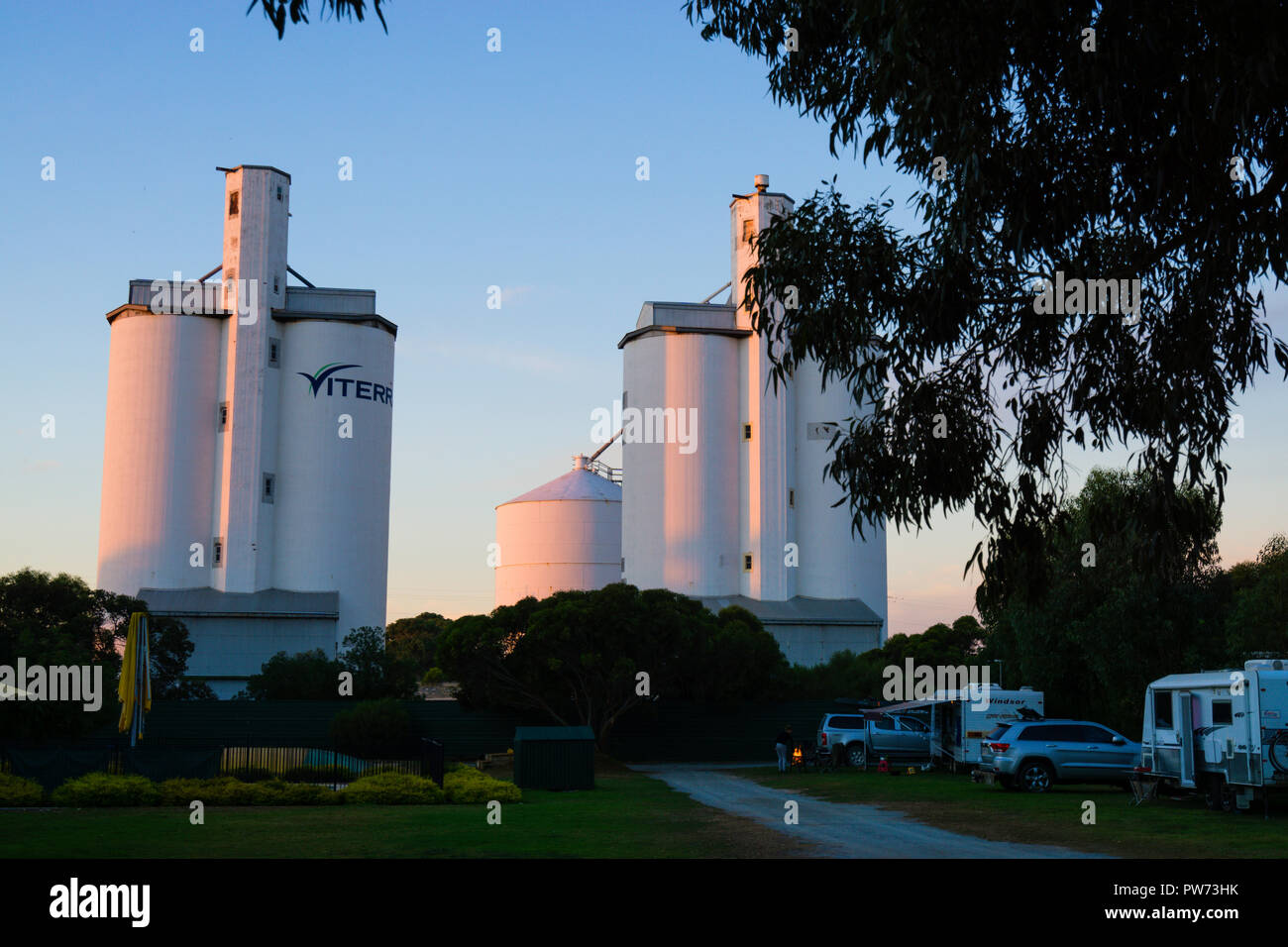 Grain storage silos at Elliston South Australia Stock Photo Alamy