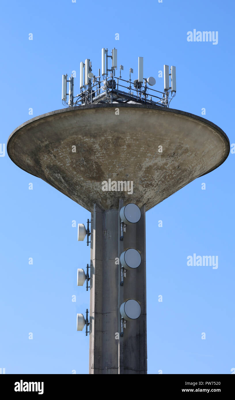 system of repeaters and antennas for the signal transmission of mobile phones over a tower of an