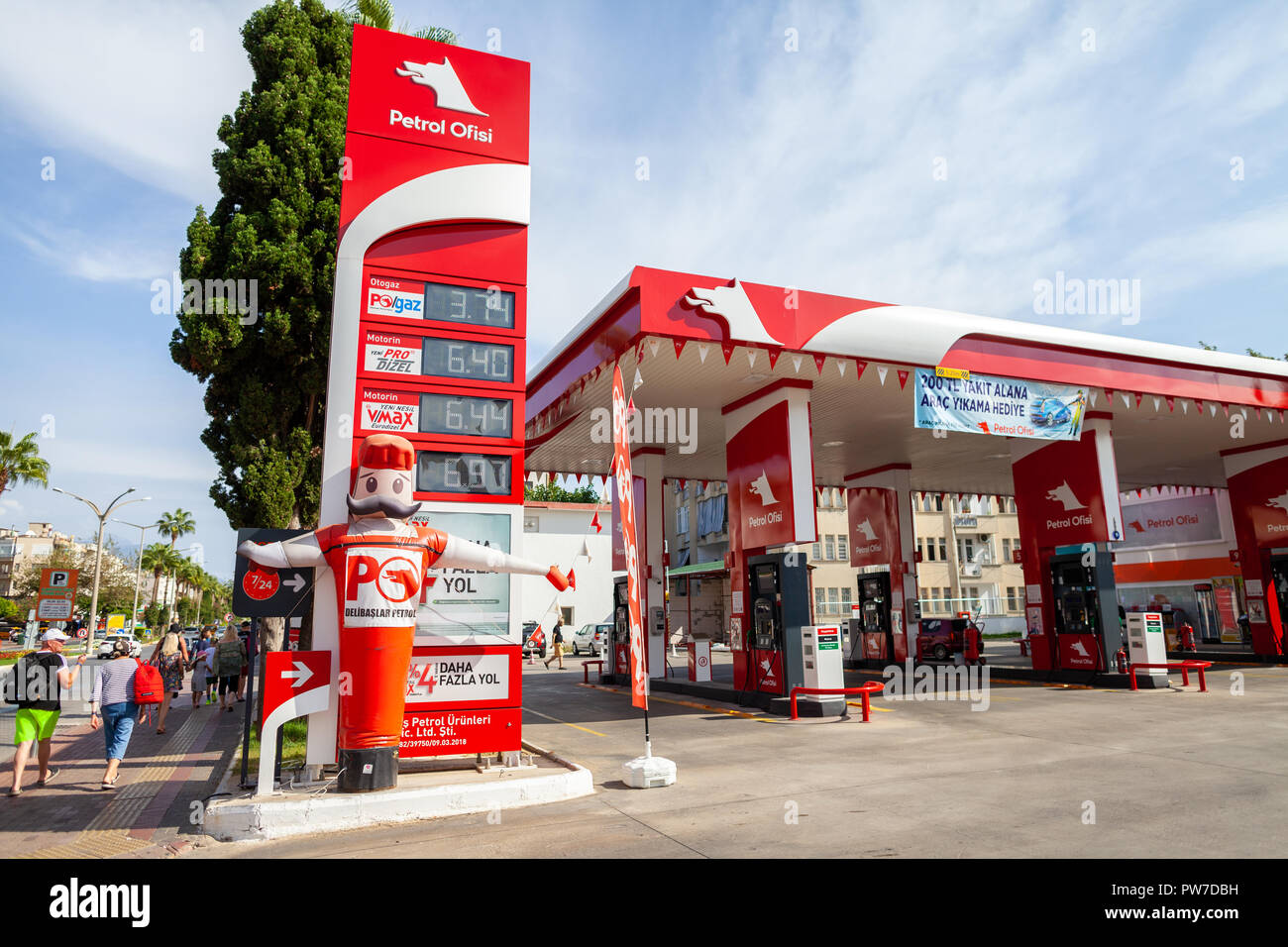 ANTALYA / TURKEY - SEPTEMBER 30,2018: Petrol Ofisi gasoline station. Petrol Ofisi is a Turkish fuel products distribution and lubricants company. Stock Photo