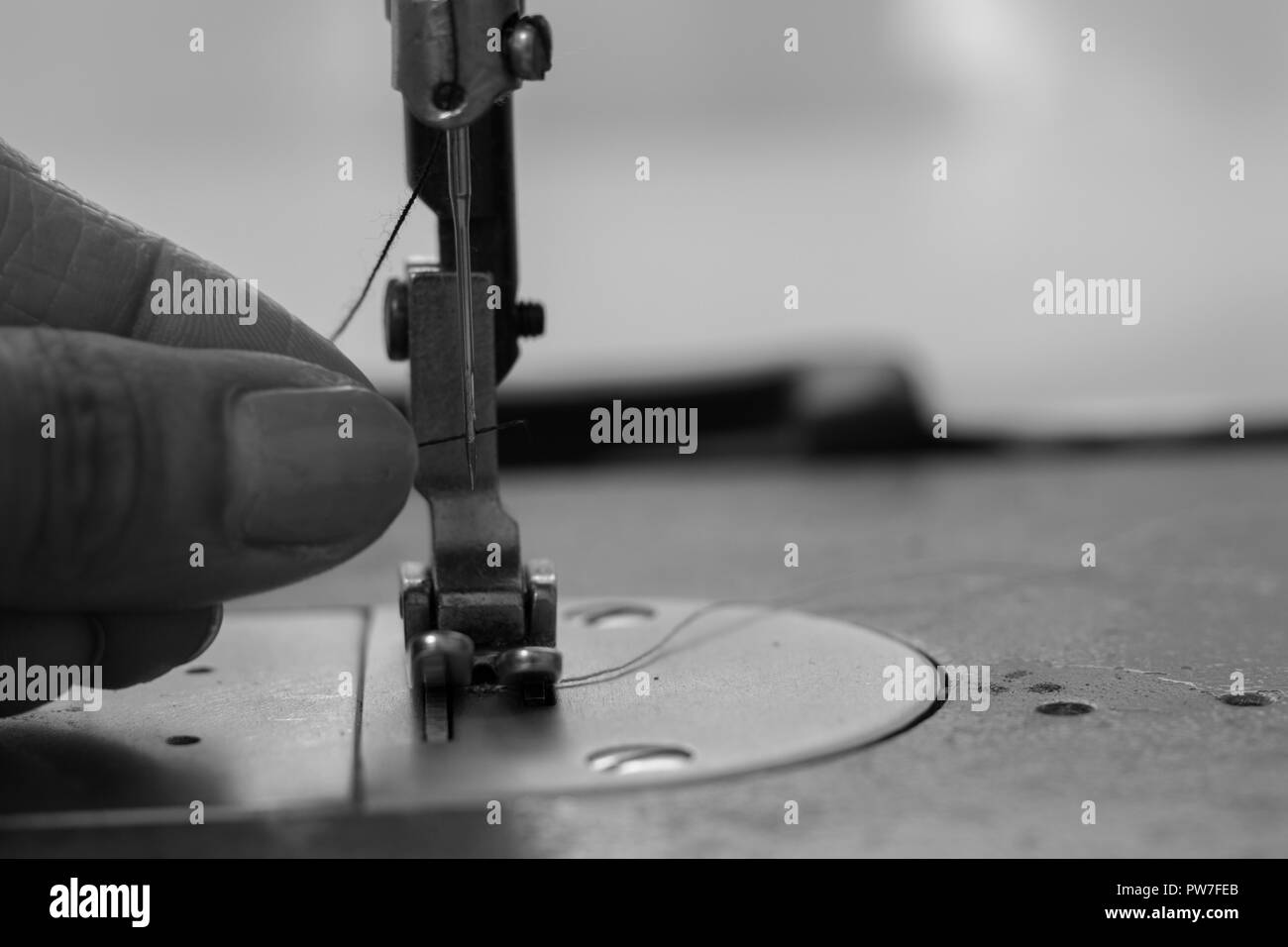 Industrial sewing machine hires stock photography and images Alamy