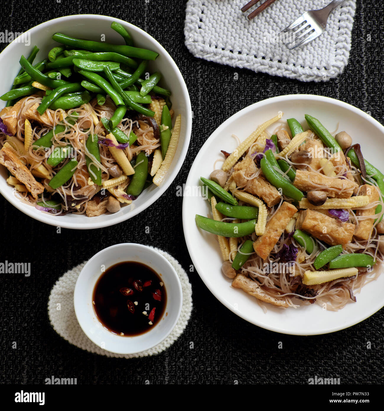 Dry fried rice noodles hi-res stock photography and images - Alamy