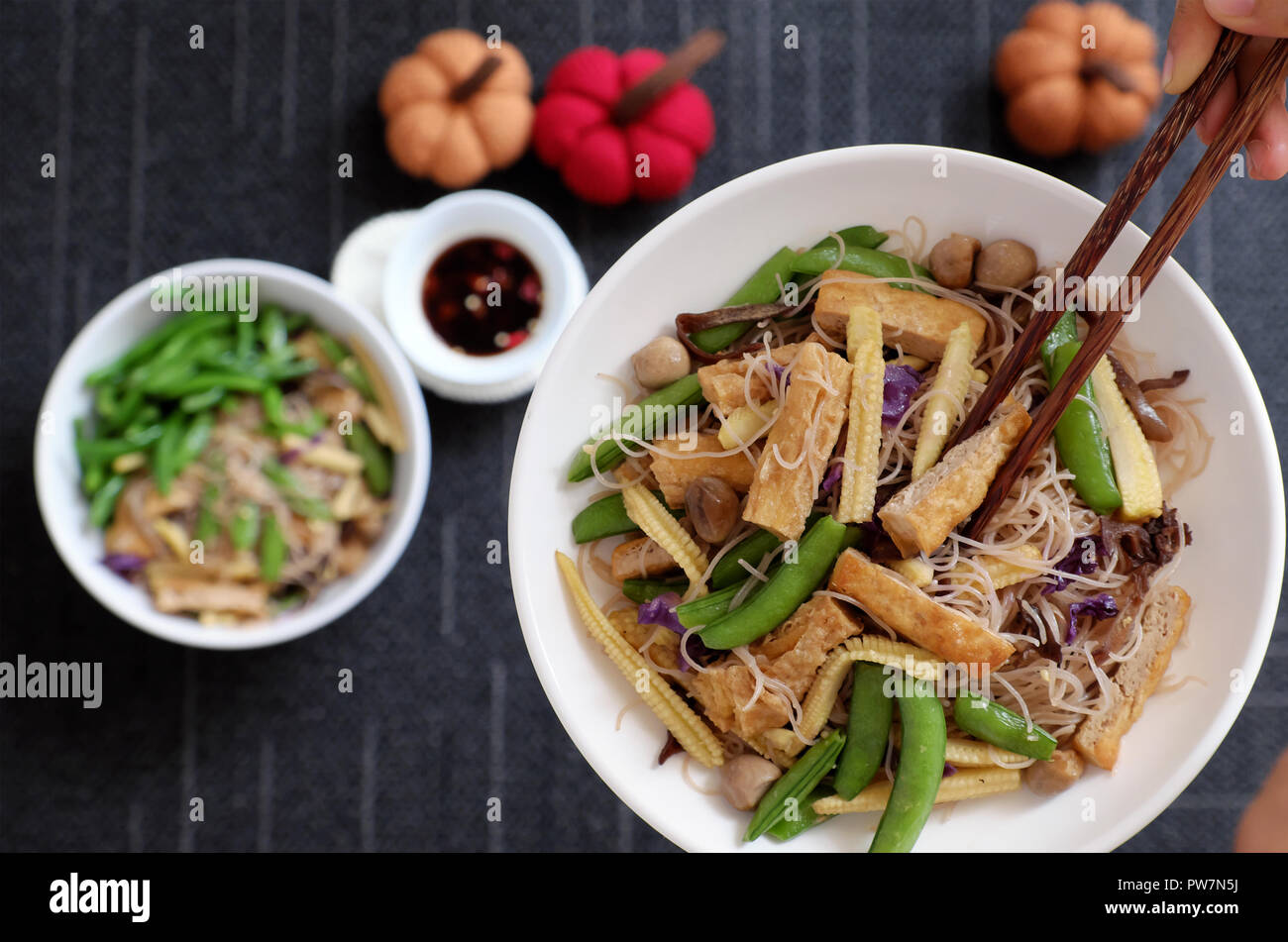 Dry mixed rice noodles hi-res stock photography and images - Alamy