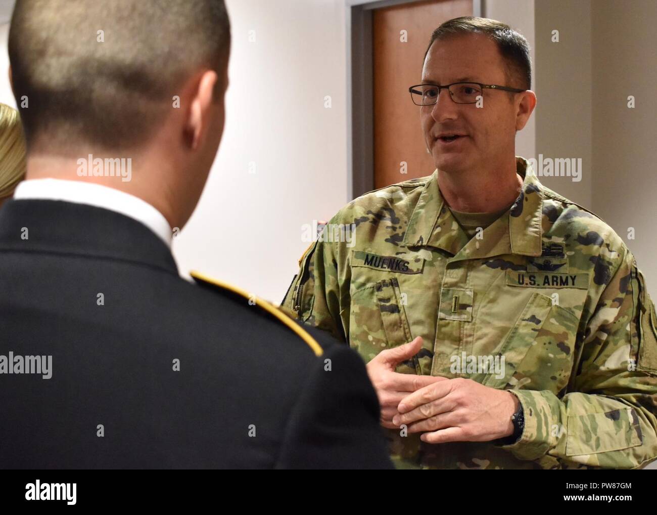 Senior warrant officer hires stock photography and images Alamy