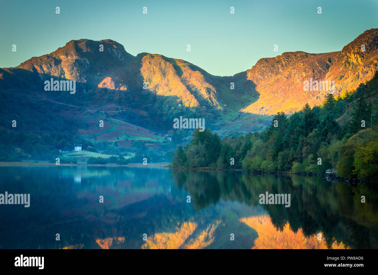 Carneddau mountain range hires stock photography and images Alamy