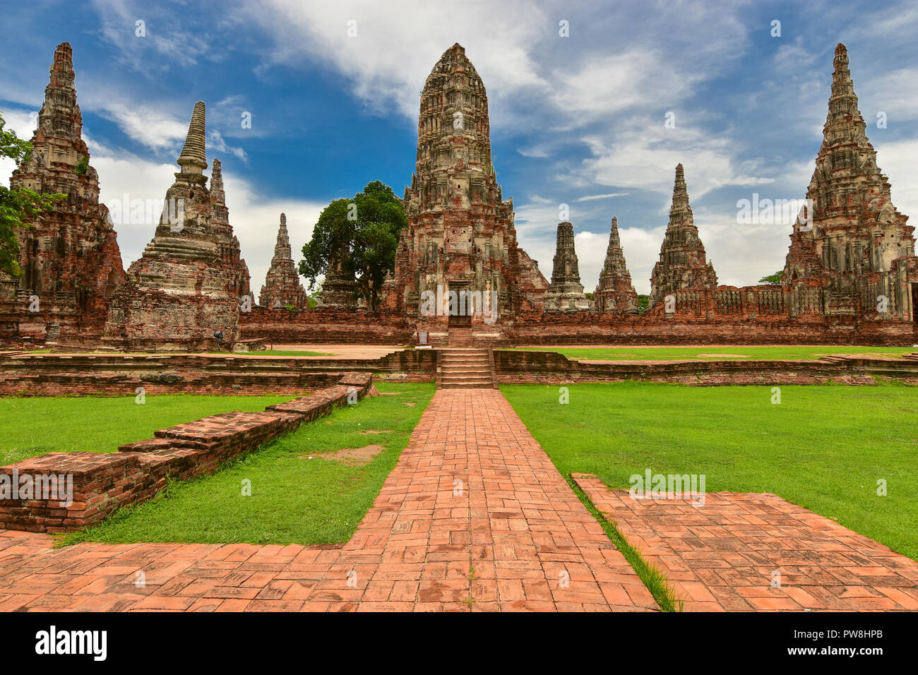 Wat Chaiwatthanaram Buddhist Temple Hi res Stock Photography And Images wat-chaiwatthanaram-buddhist-temple-hi-res-stock-photography-and-images