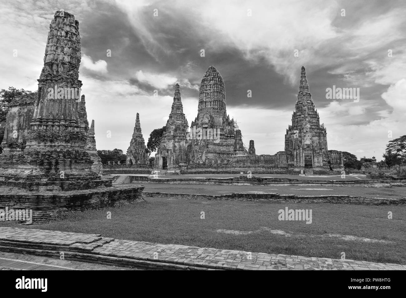 Wat Chaiwatthanaram in Ayutthaya, Thailand Stock Photo - Alamy