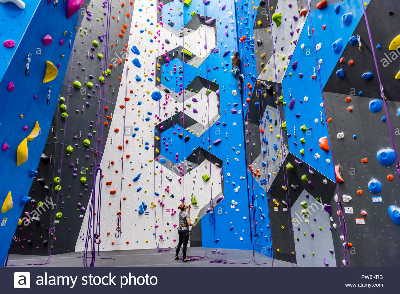 Indoor Rock Climbing Stock Photos & Indoor Rock Climbing Stock Images Alamy