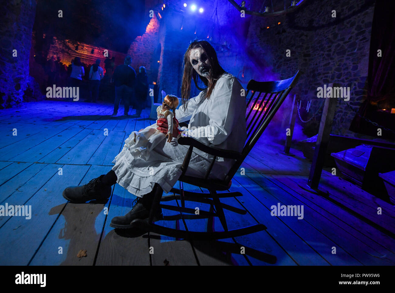 Muehltal, Hessen. 13th Oct, 2018. Johanna Kämmerer (19) sits as the ...
