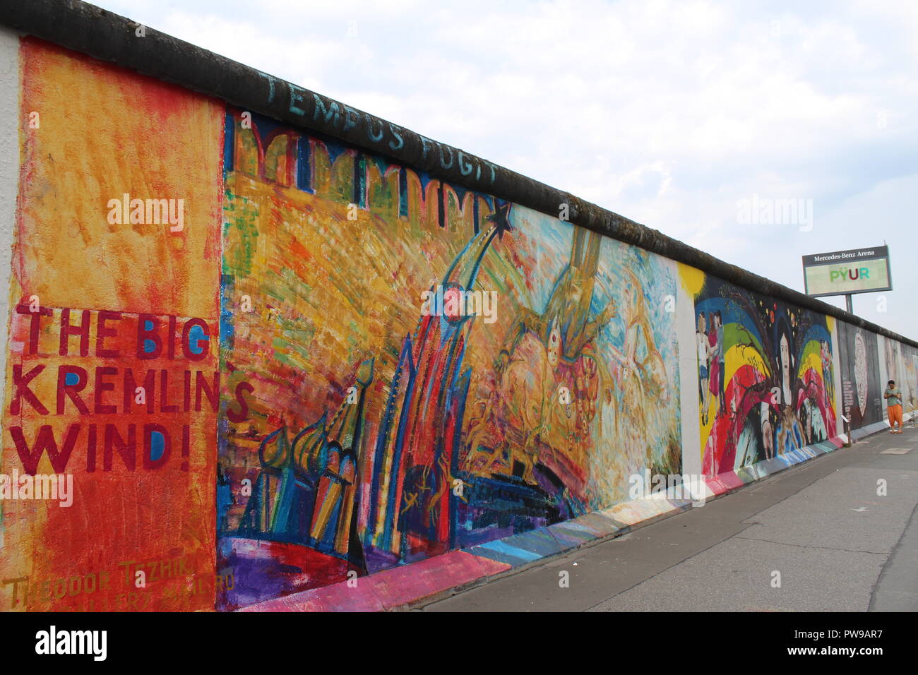 East Side Gallery Berlin Wall The Big Kremlin S Wind By Theodor Cheslav Tezhik Stock Photo Alamy