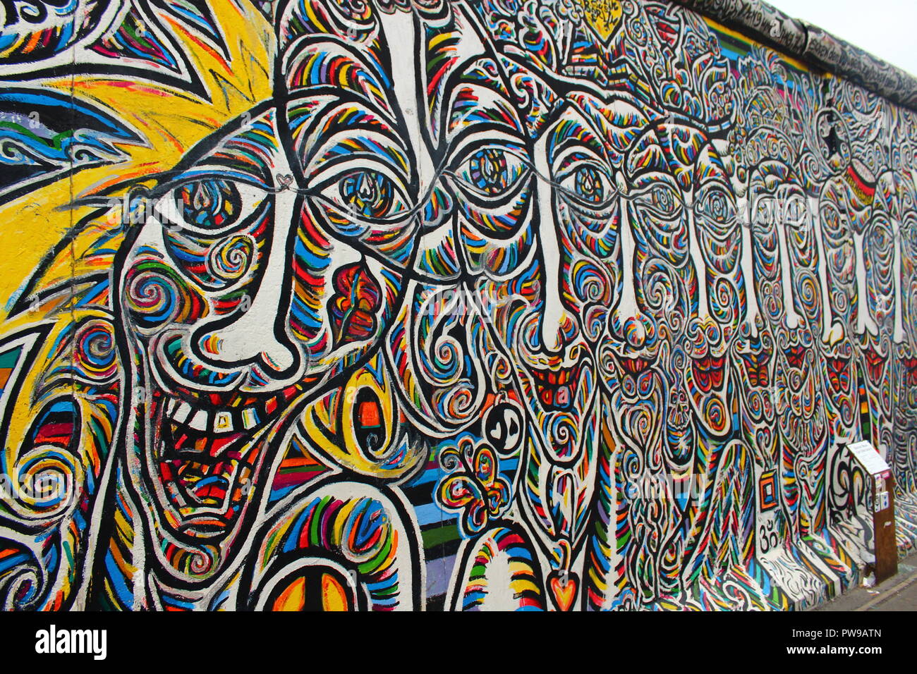 World's People, East Side Gallery, Berlin Wall Stock Photo - Alamy