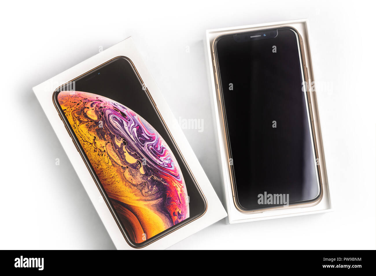 X Smartphone Stock Photos & X Smartphone Stock Images - Alamy