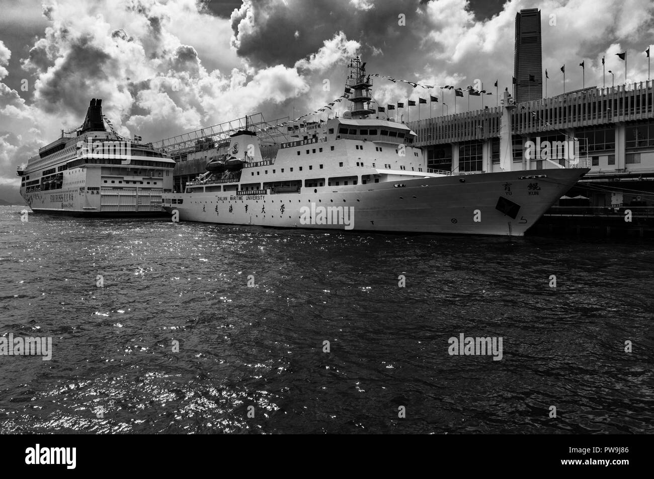 Cruise ships Black and White Stock Photos & Images - Alamy