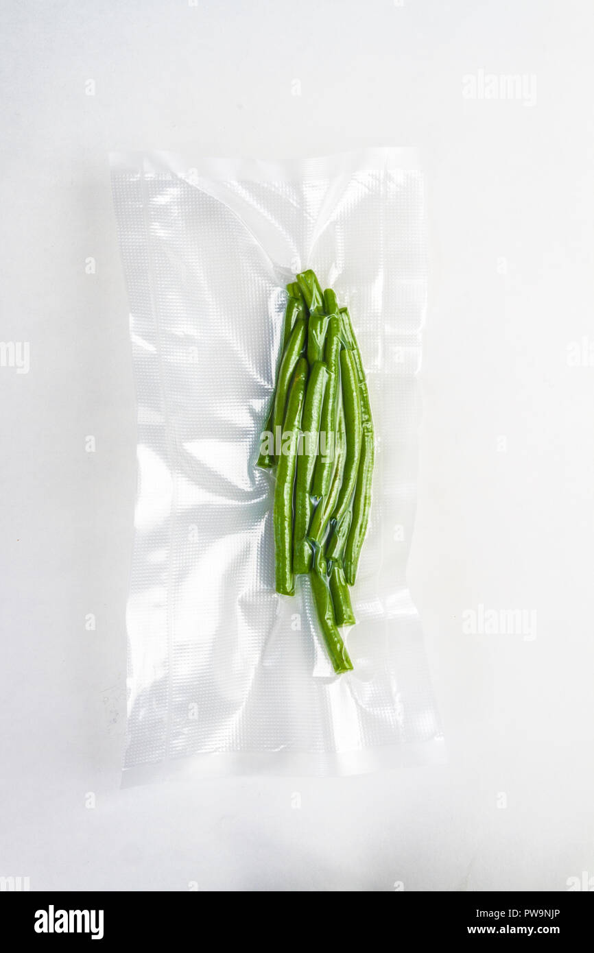 Vacuum sealed fresh green beans Stock Photo
