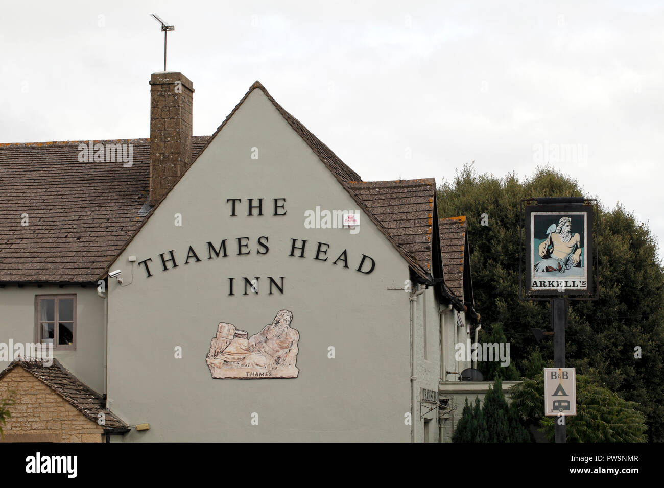 Thames Head Inn, Gloucestershire.Closest pub to the source of the River Thames. Stock Photo