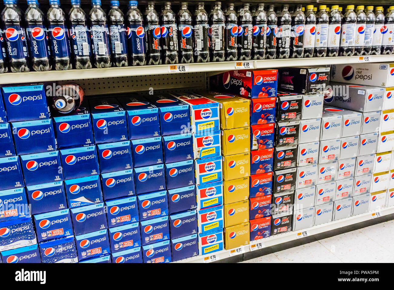 Supermarket Shelves Stop & Shop Granby, Connecticut, USA Stock Photo