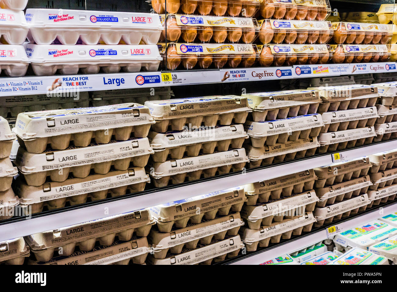 Grocery Store Shelves High Resolution Stock Photography and Images Alamy
