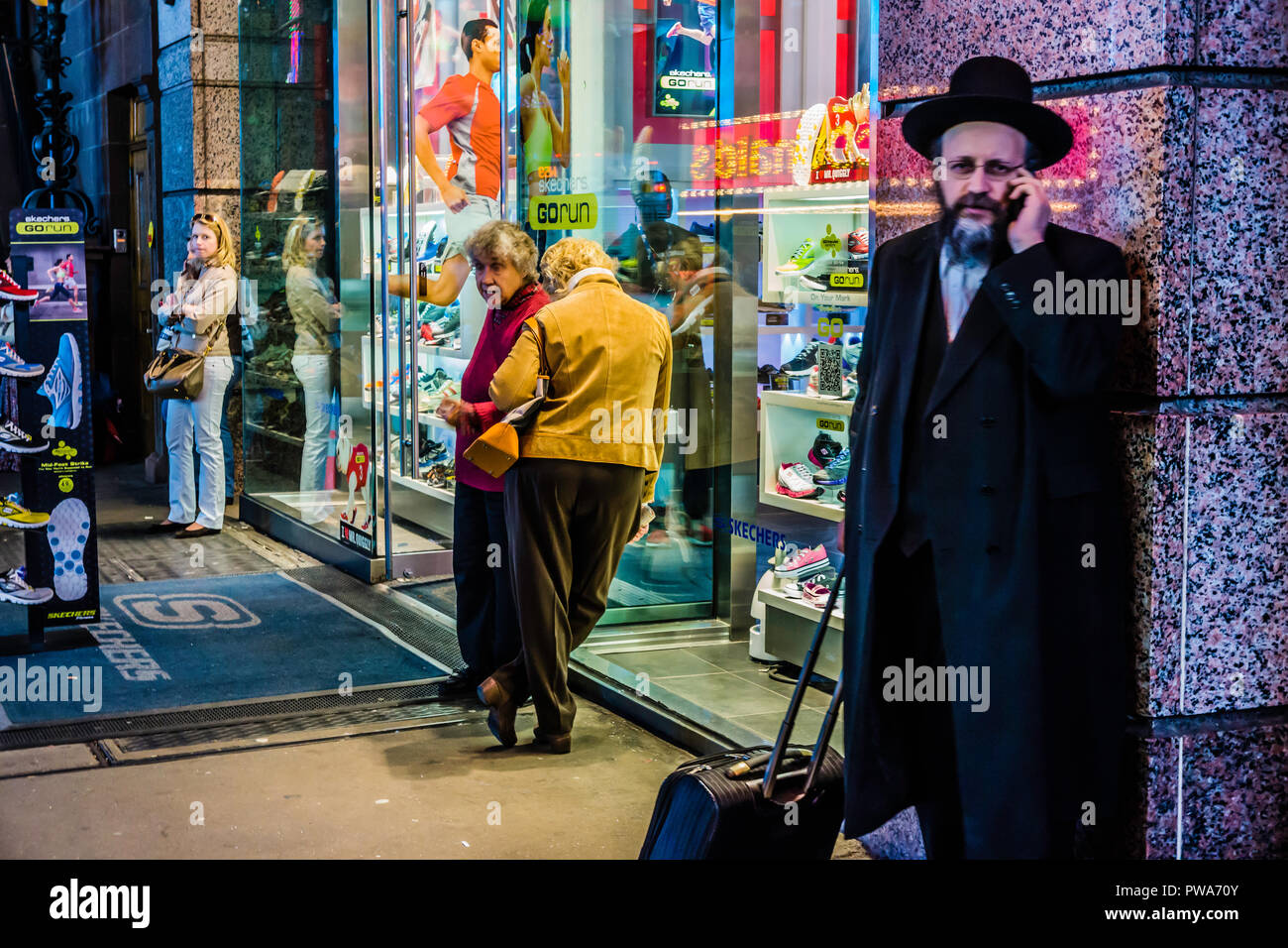 Hasidic Jew West 42nd Street Manhattan   New York, New York, USA Stock Photo