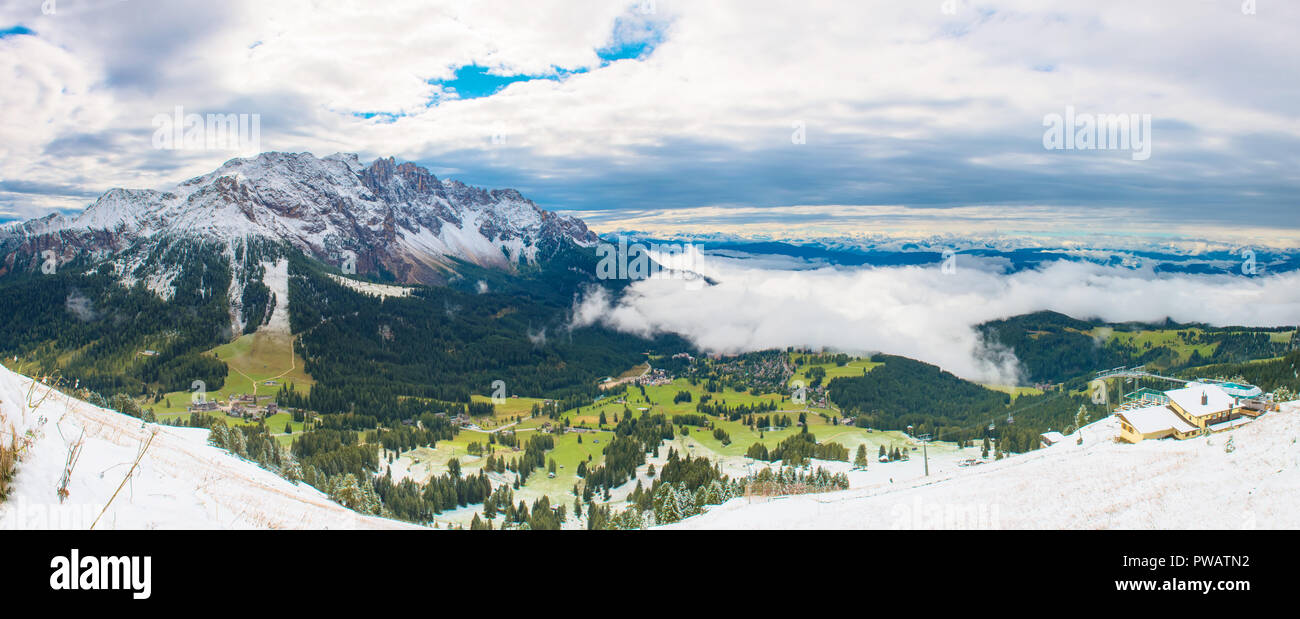 Landscape snow mountain green hi-res stock photography and images - Alamy