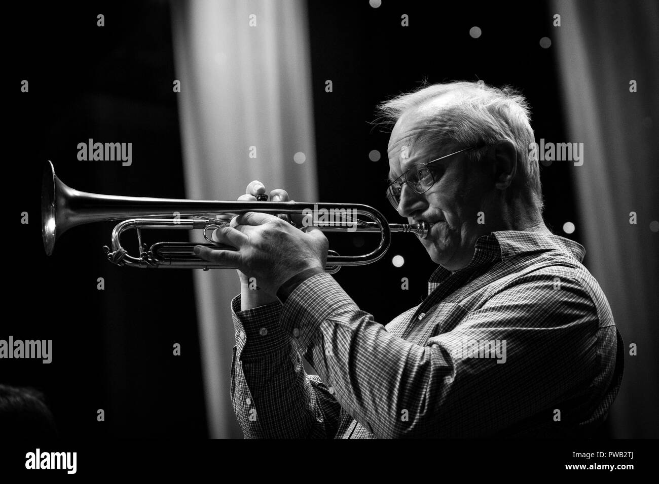 Jazz trumpeter Mark Chandler soloing with 'Atlantic Crossover', Scarborough Jazz festival 2018 Stock Photo
