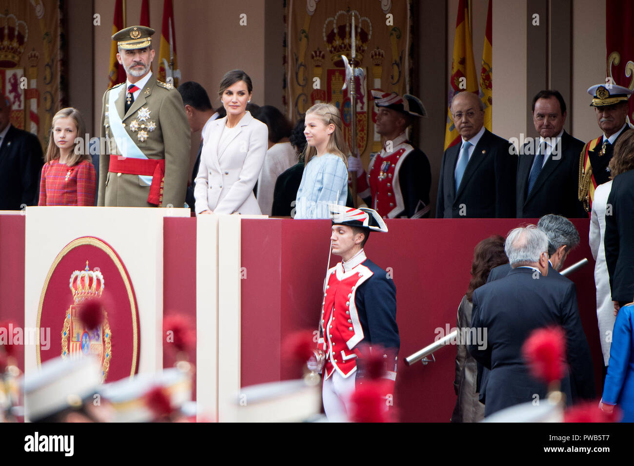 Madrid, Spanien. 12th Oct, 2018. Princess Leonor, King Felipe VI, Queen Letizia and Princess Sofia at the Spanish National Day military parade. Madrid, 12.10.2018 | usage worldwide Credit: dpa/Alamy Live News Stock Photo