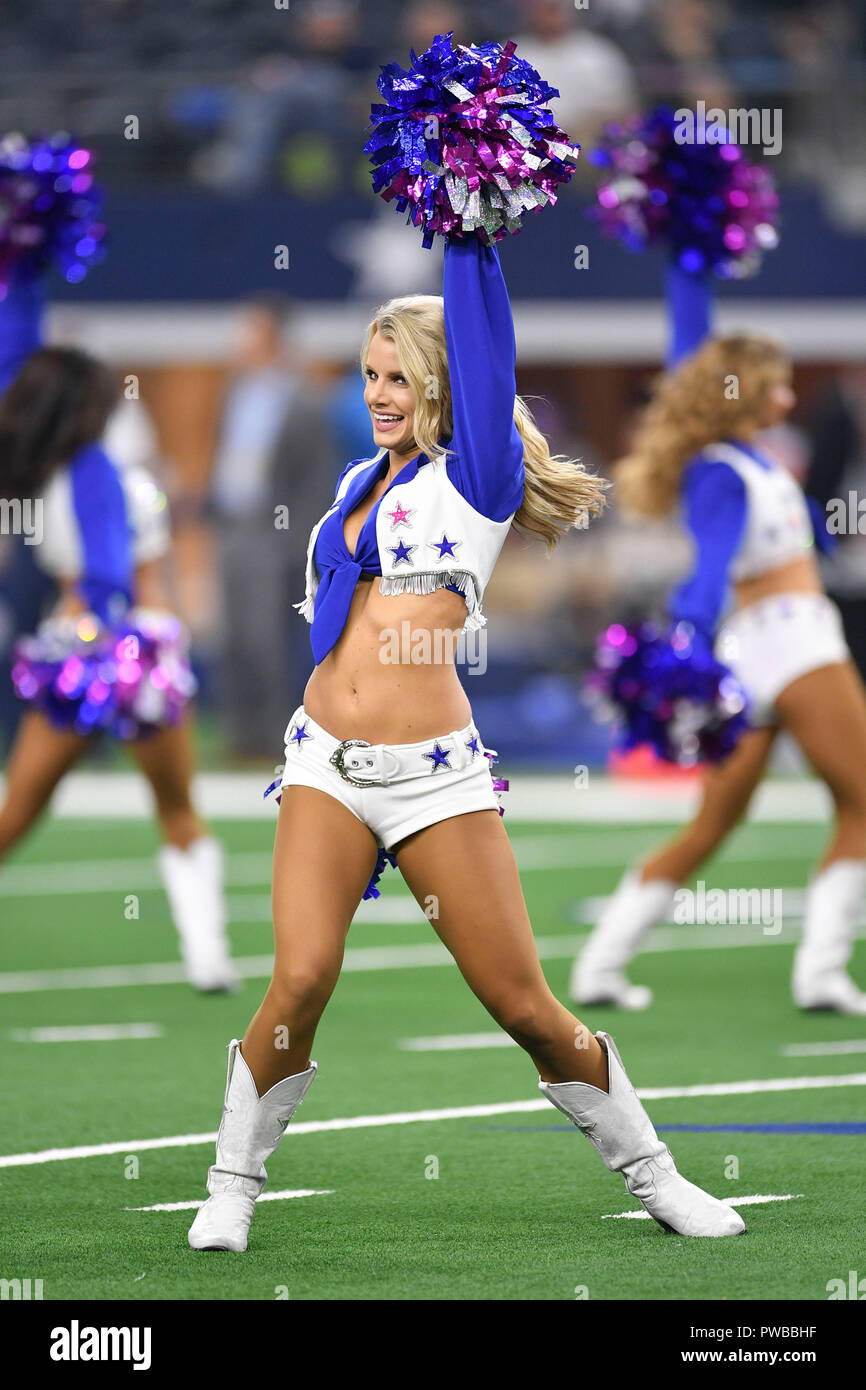 Dallas Cowboys vs Jacksonville Jaguars – Dallas Cowboys Cheerleaders