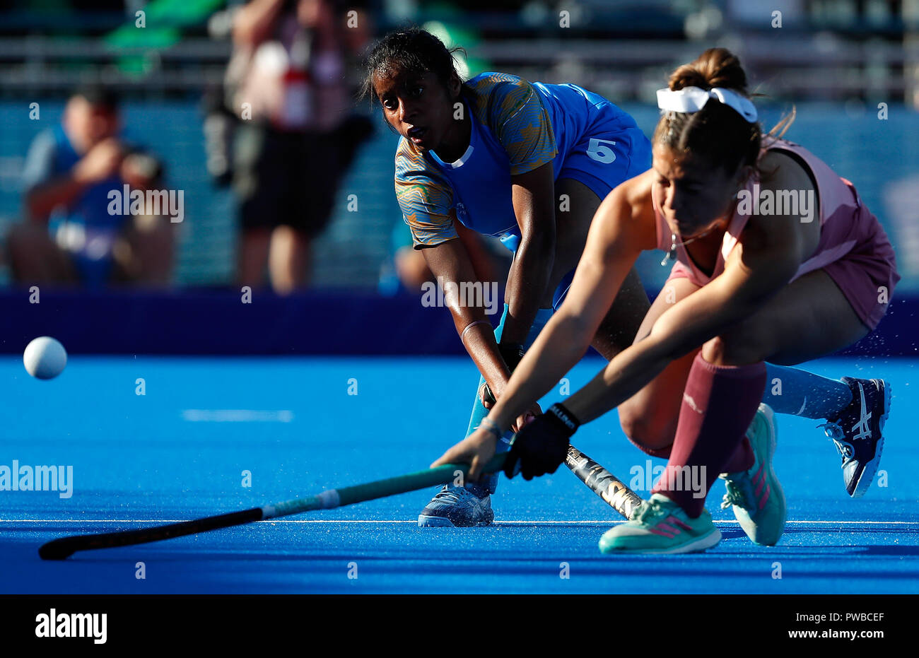 Buenos Aires 14th Oct 2018 Ishika Chaudhary L Of India Vies With Gianella Palet Of Argentina During The Women S Hockey5s Gold Medal Match Between Argentina And India At The 2018 Summer Youth