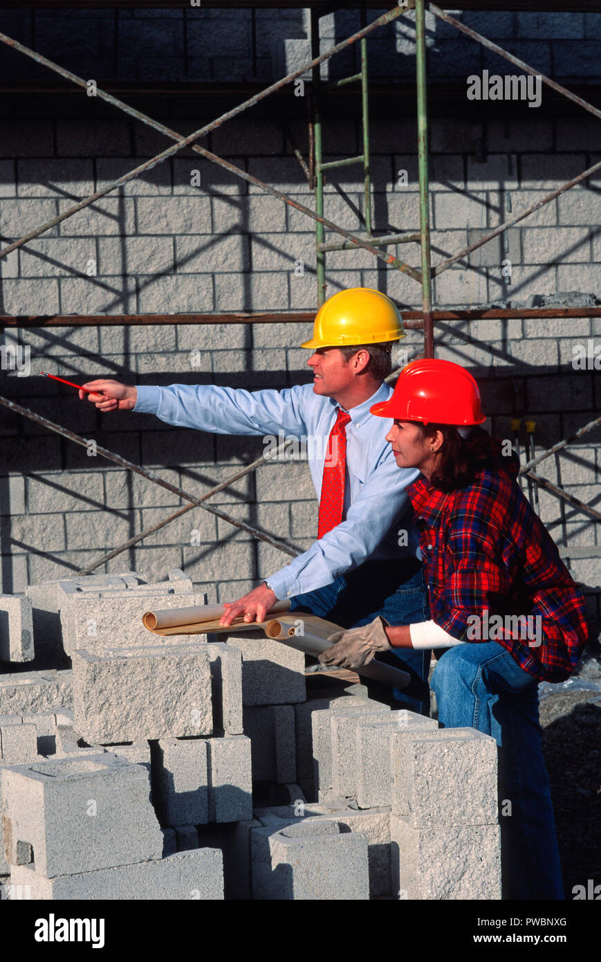 Supervisor tradesman hi-res stock photography and images - Alamy