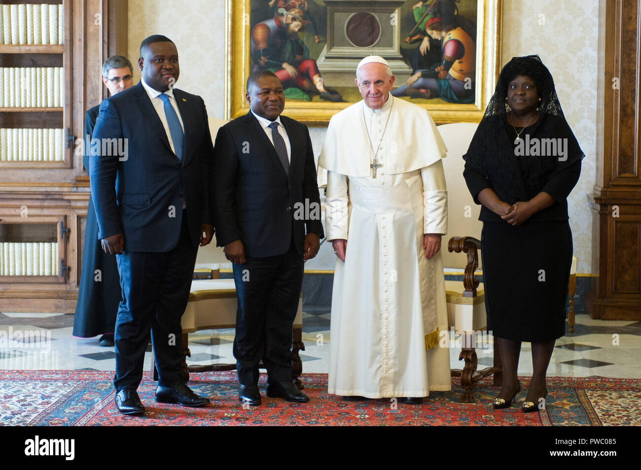 Pope Francis poses with Mozambique president Filipe Nyusi, his wife Isaura  Nyusi, right, and their son Florindo Filipe Jacinto Nyusi during a private  audience at the Vatican. Featuring: Pope Francis, Filipe Nyusi,