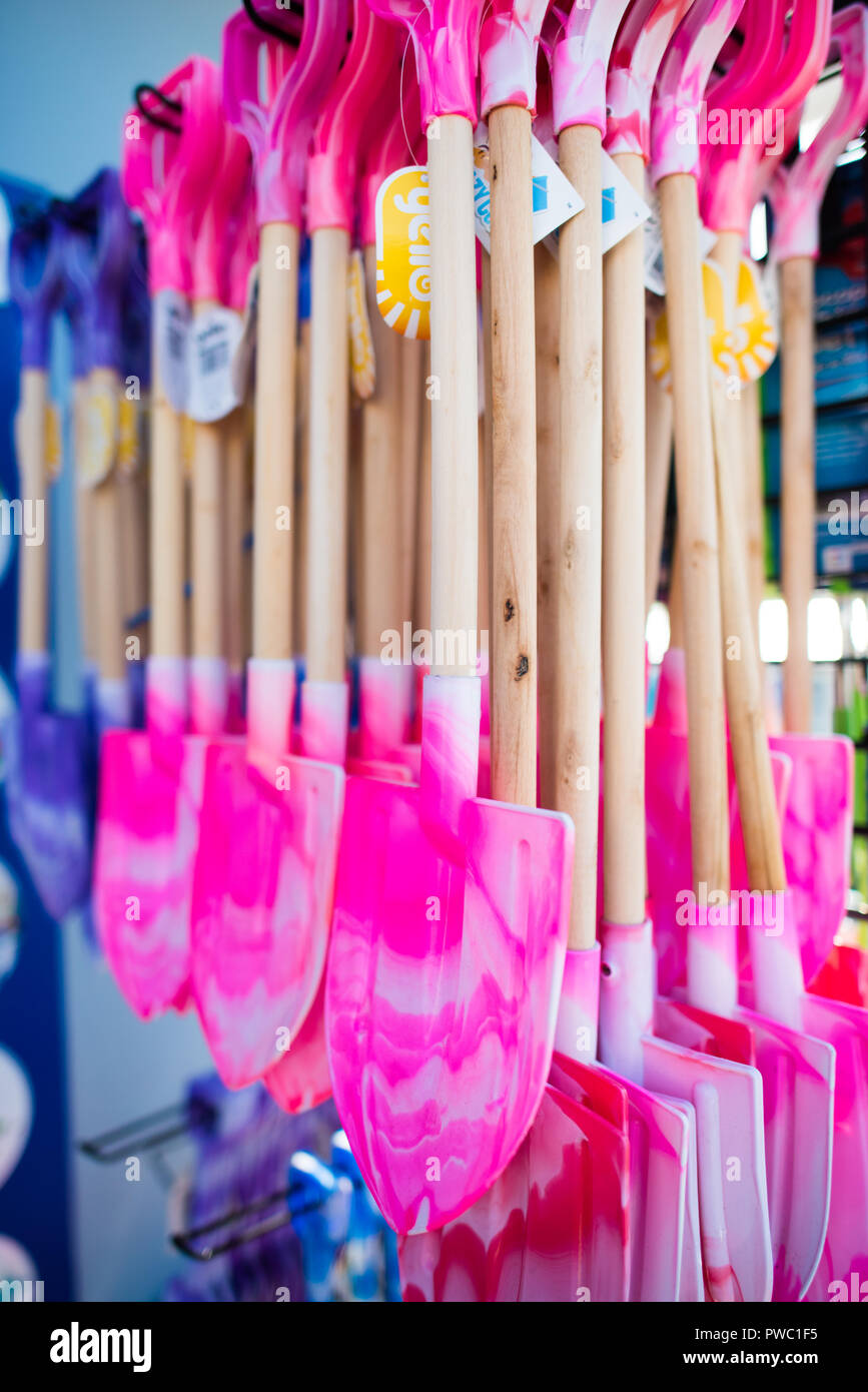 Spades hanging hi-res stock photography and images - Alamy