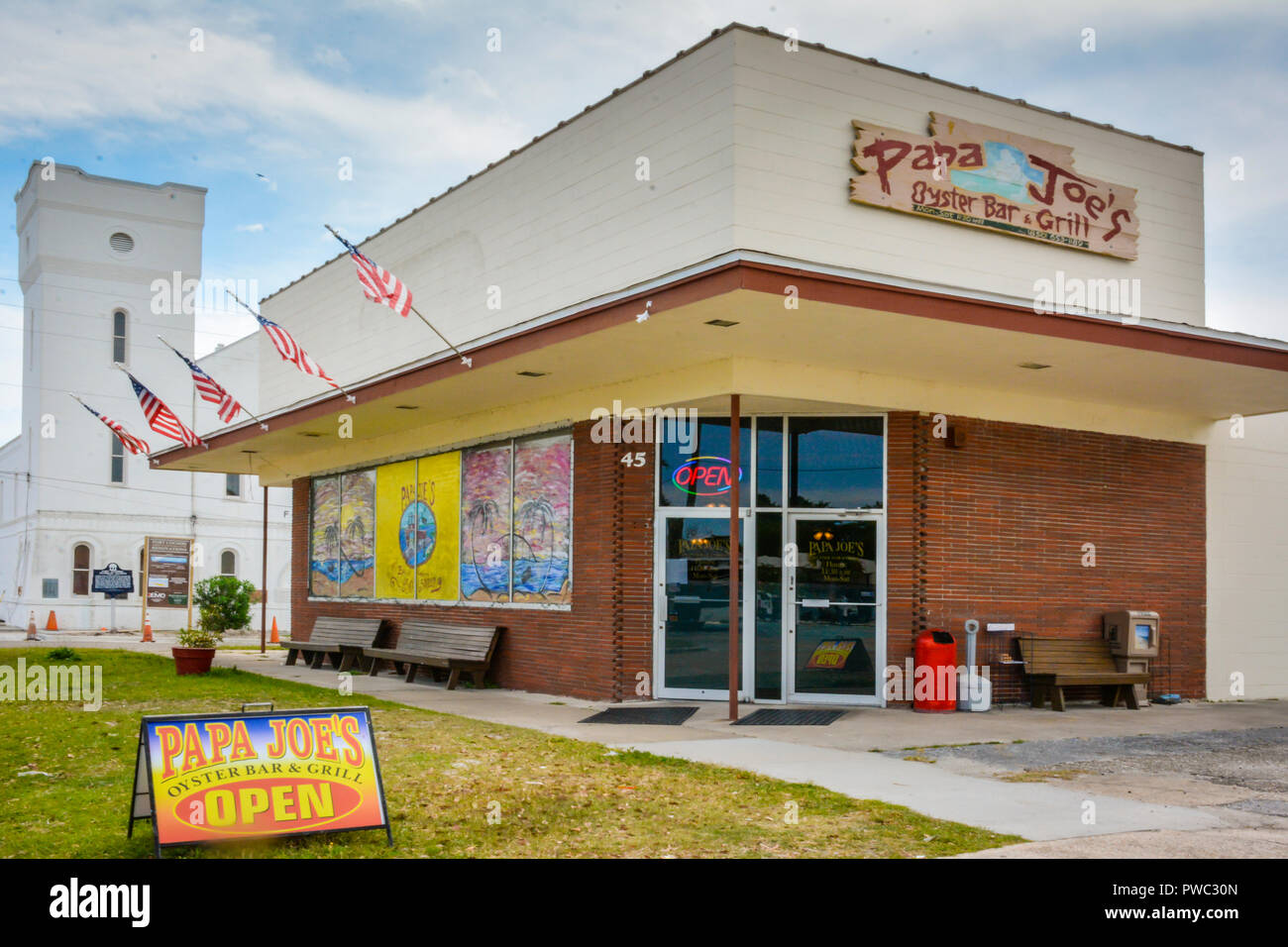 Papa joe's oyster hires stock photography and images Alamy