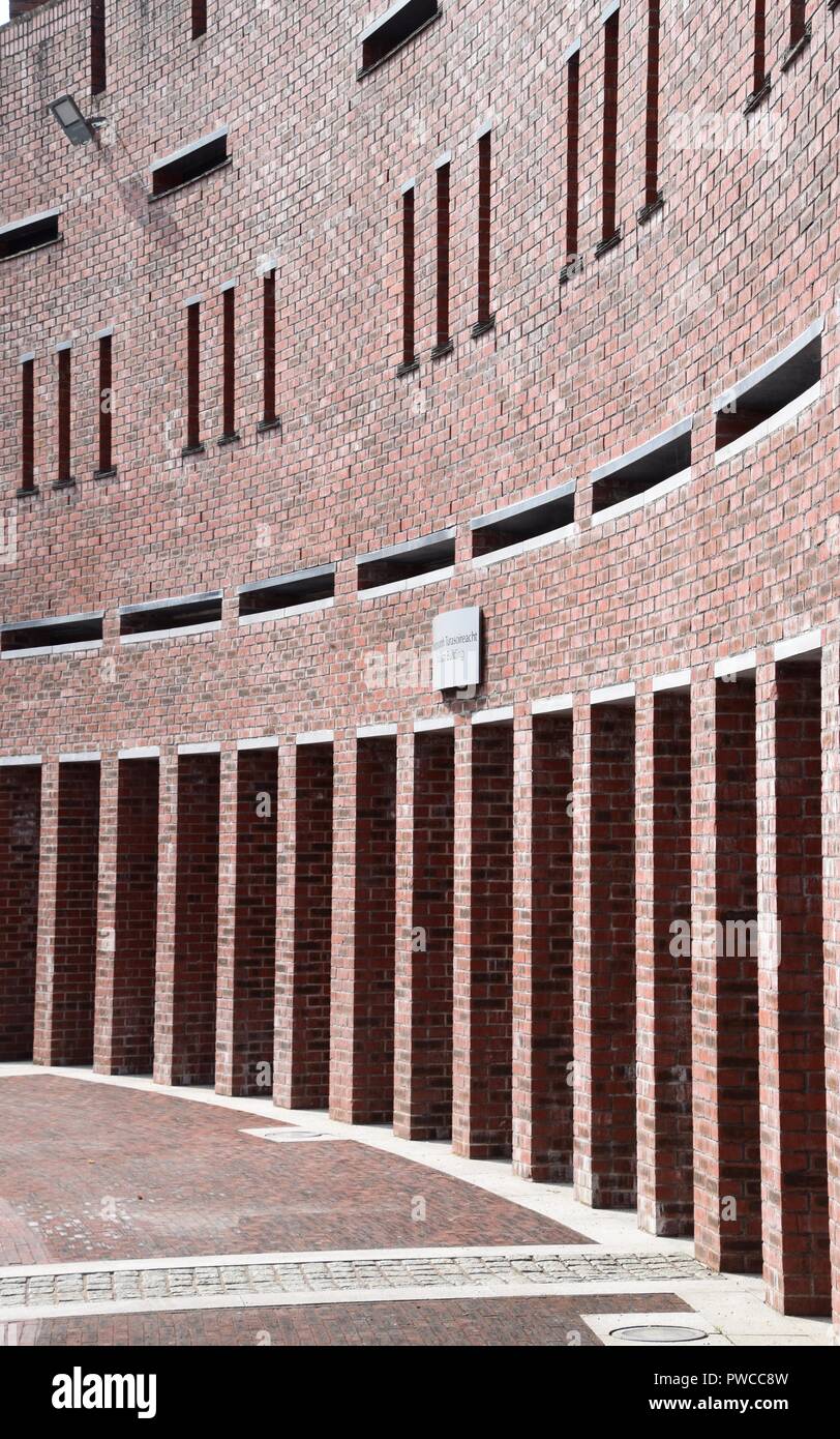 Cork Institute of Technology architecture, Bishopstown campus Stock Photo -  Alamy, image size:812x1390