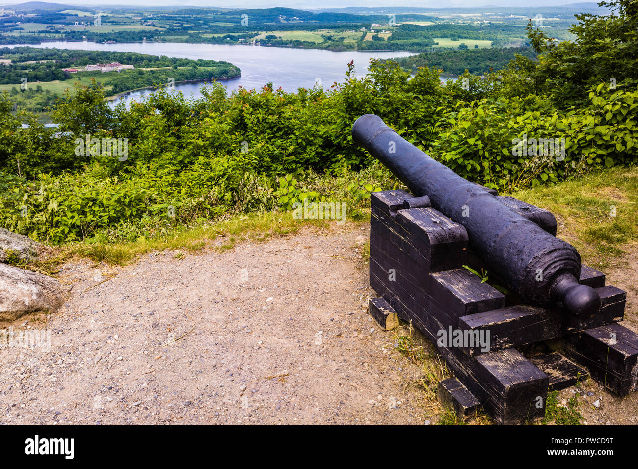 Canon Mount Defiance Fort Ticonderoga Ticonderoga, New York, USA Stock