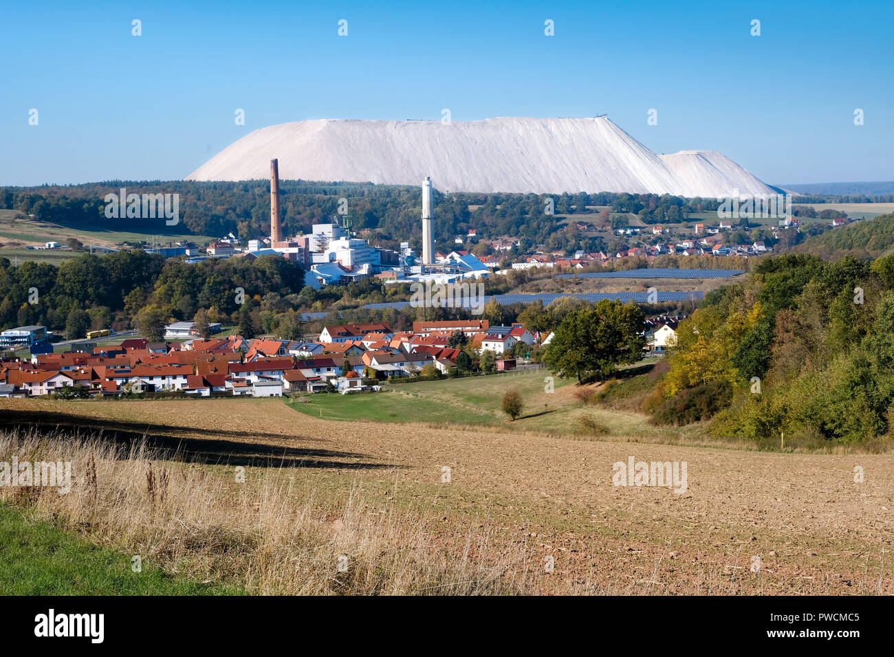 Potash plant and waste dump of the company K + S KALI GmbH, Werra plant, location Unterbreizbach, Thuringia, Germany, 14.10.2018 Stock Photo