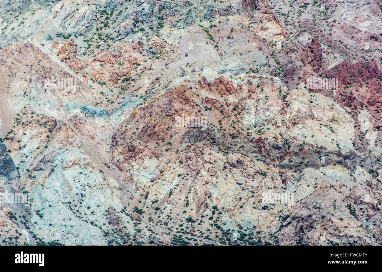 Multicolored river rocks hi-res stock photography and images - Alamy