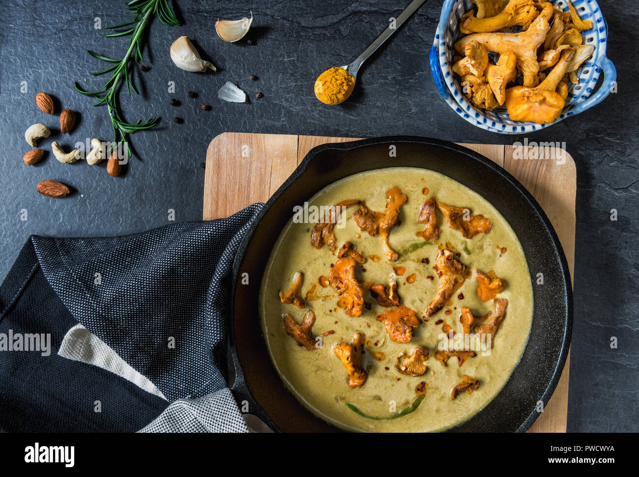 Chanterelle mushroom curry Stock Photo Alamy