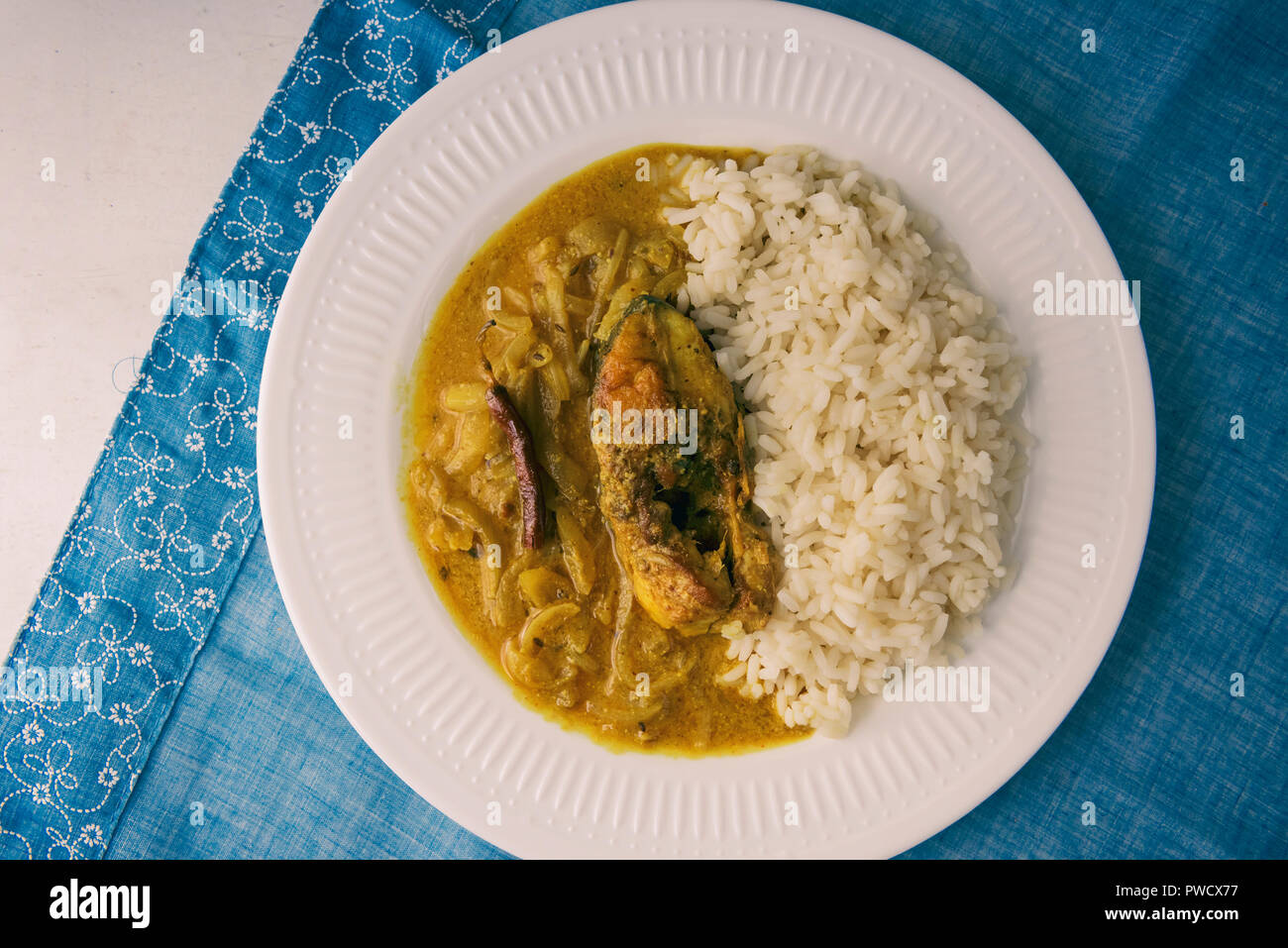 Fish curry with mustard sauce Stock Photo - Alamy