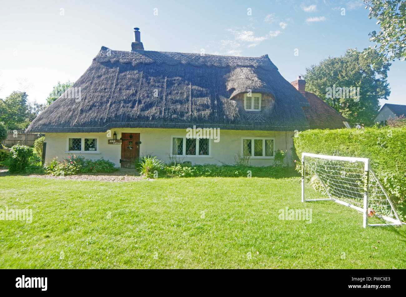 Hatfield Broad Oak Thatched Cottage Essex Stock Photo Alamy