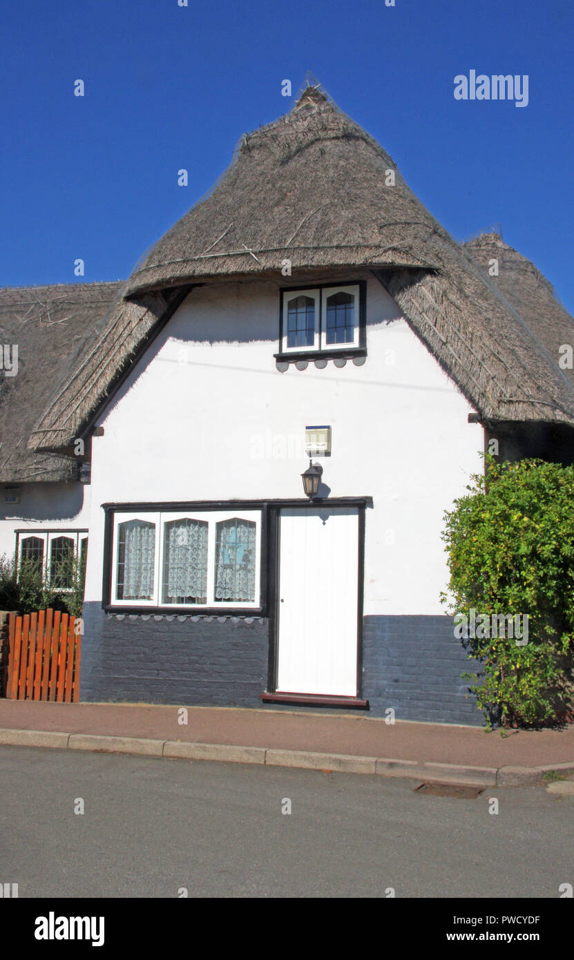 Hatfield Heath Thatched Cottage Essex Stock Photo Alamy