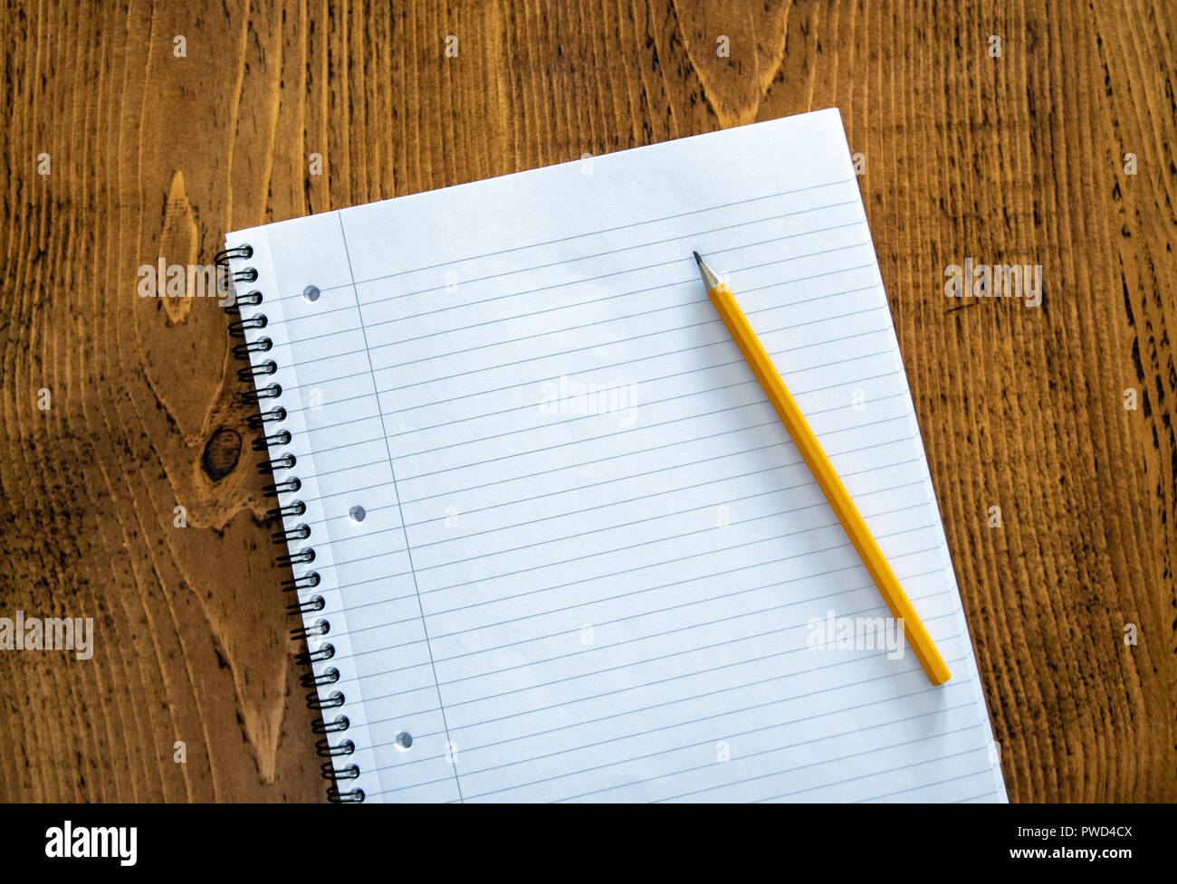 Blank lined pad hires stock photography and images Alamy