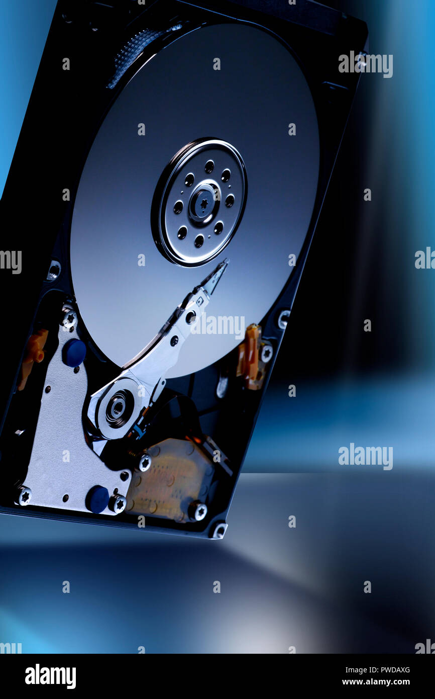 Hard disk components hi-res stock photography and images - Alamy